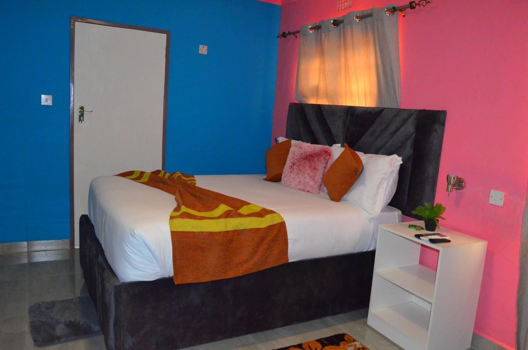 Chobe Kulotu Guest House Kasane Bagian luar foto