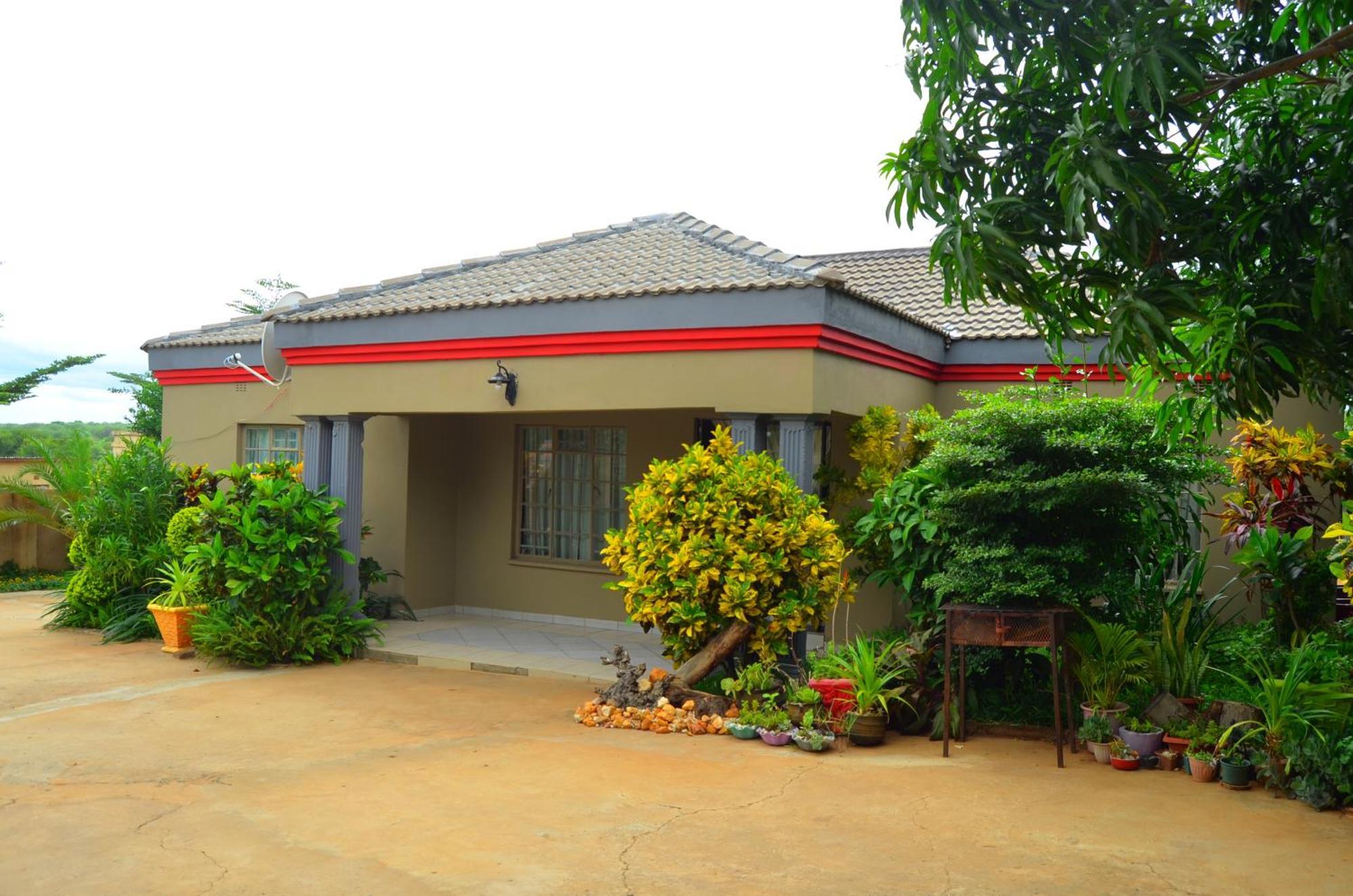 Chobe Kulotu Guest House Kasane Bagian luar foto