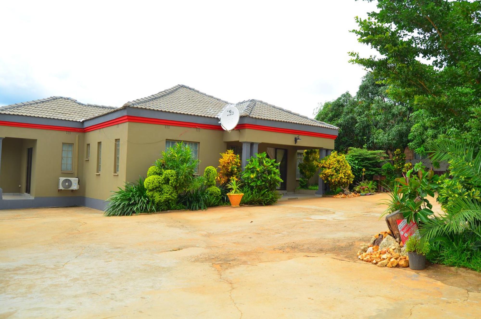 Chobe Kulotu Guest House Kasane Bagian luar foto